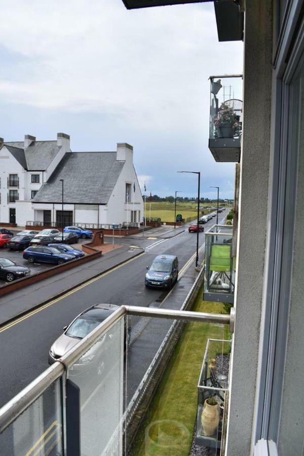 Links View Apartment, Carnoustie Eksteriør billede
